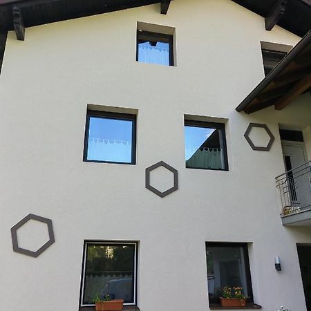 Pension Hexagon Spittal an der Drau Buitenkant foto